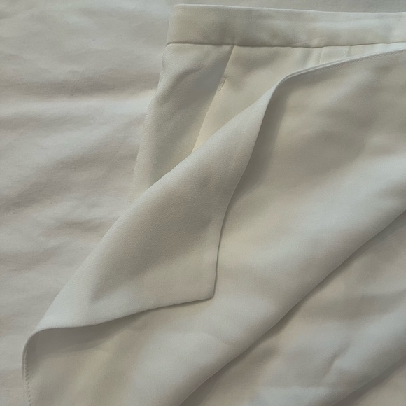 BABATON Crepe Skort- White - Picture 5 of 9